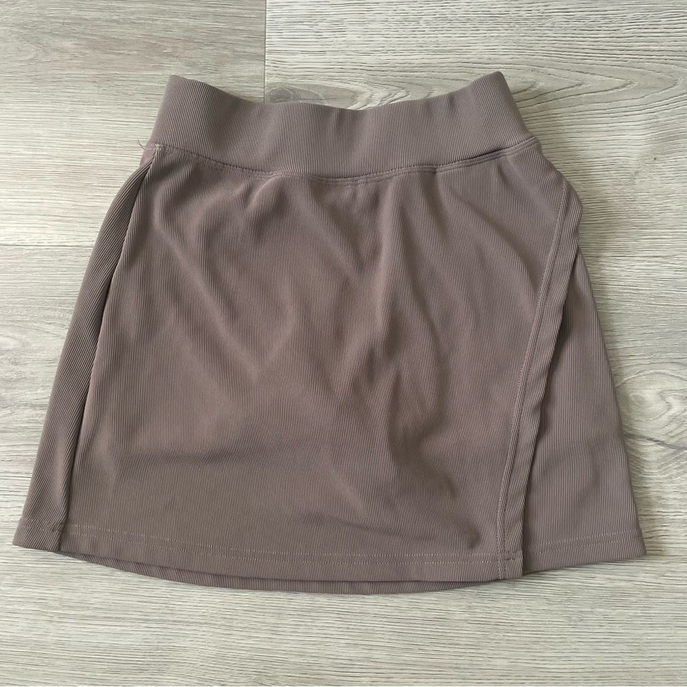 Move Theology Women's Tan/Mauve Active Wear Golf/Tennis Skirt Size XS